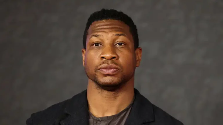 Before being arrested, Jonathan Majors called 911 regarding concerns with his girlfriend